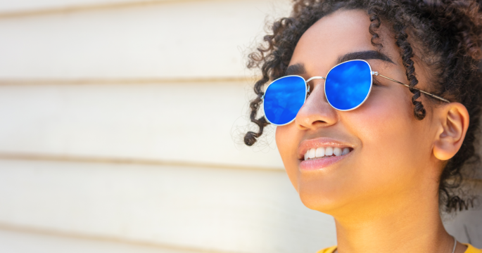 Girl with sunglasses